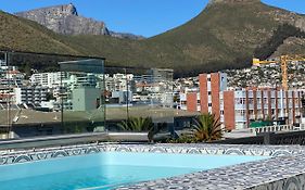 Apartment In Sea Point.